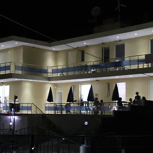  Pensión Hadhri Albania